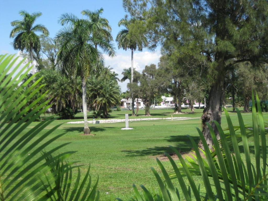 Hollywood Beach Golf Resort Экстерьер фото