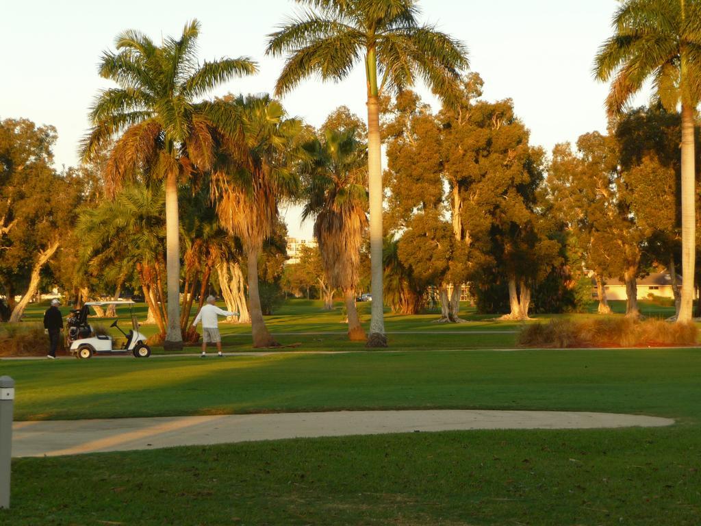 Hollywood Beach Golf Resort Экстерьер фото