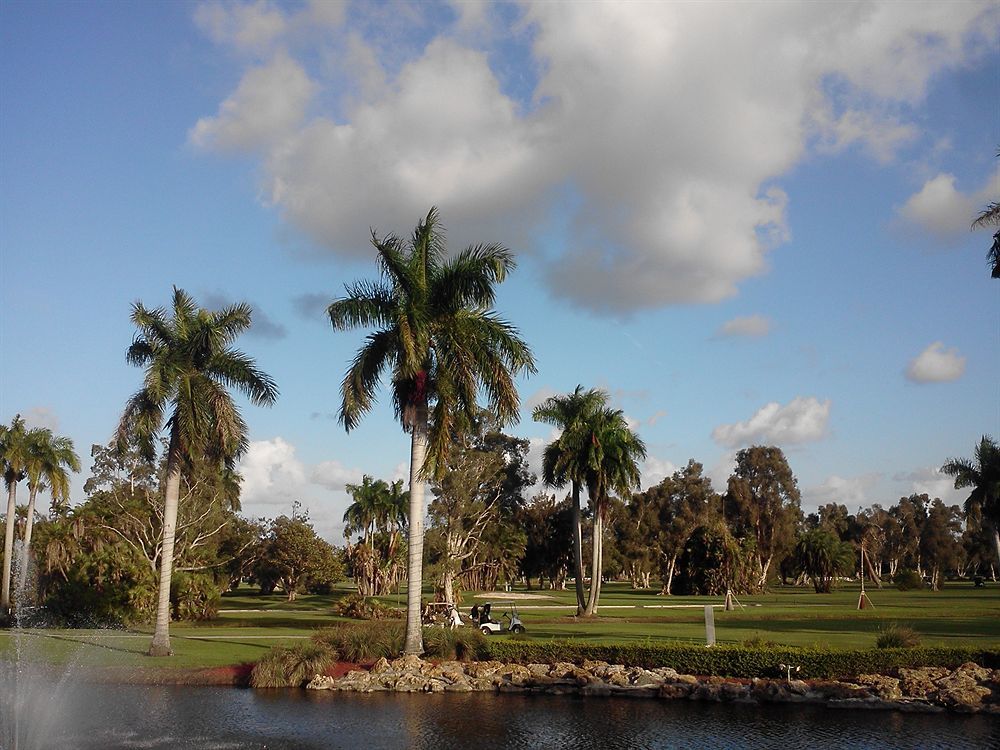Hollywood Beach Golf Resort Экстерьер фото